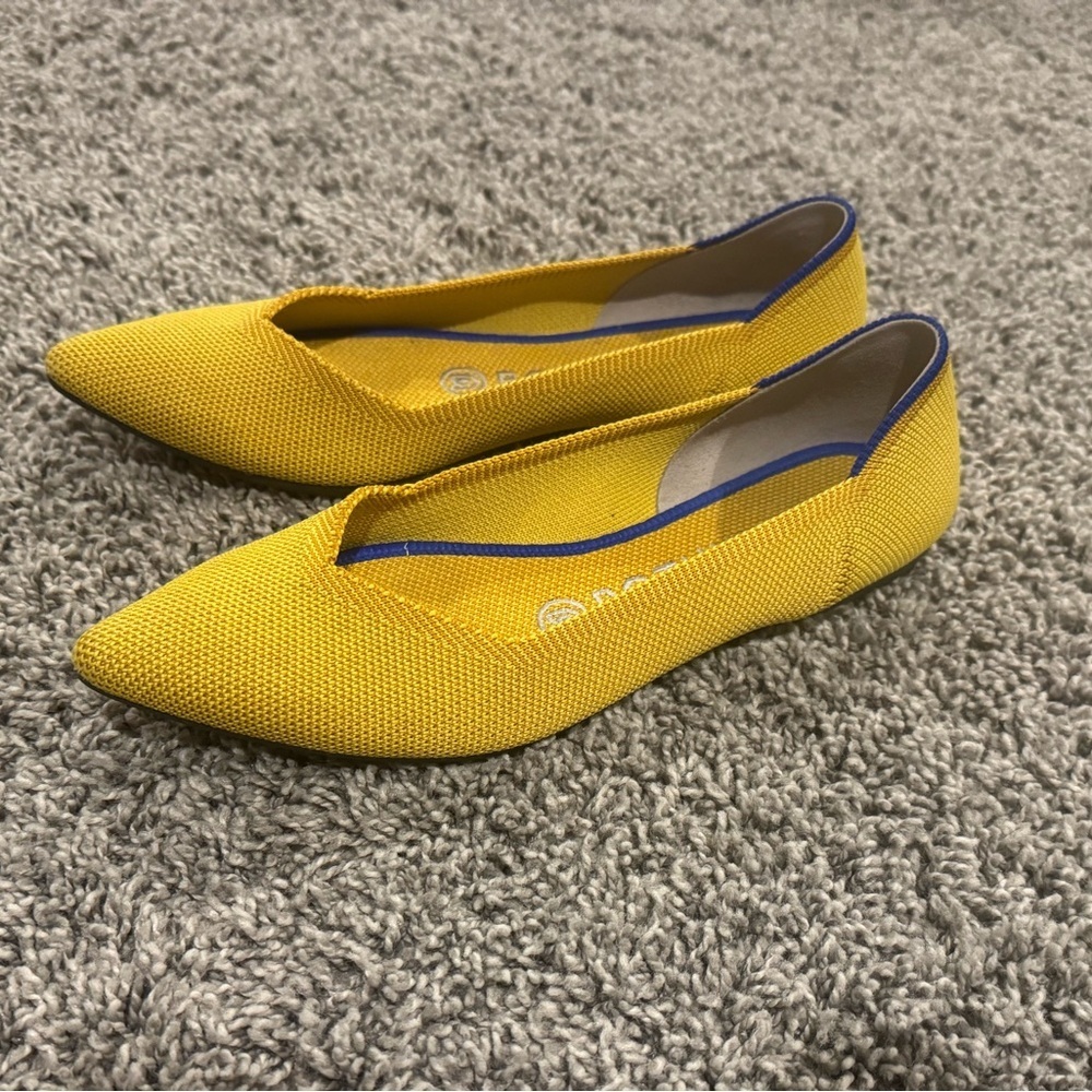 Like New Rothy's The Point flats in Marigold mustard yellow, size 7 - Picture 6 of 14